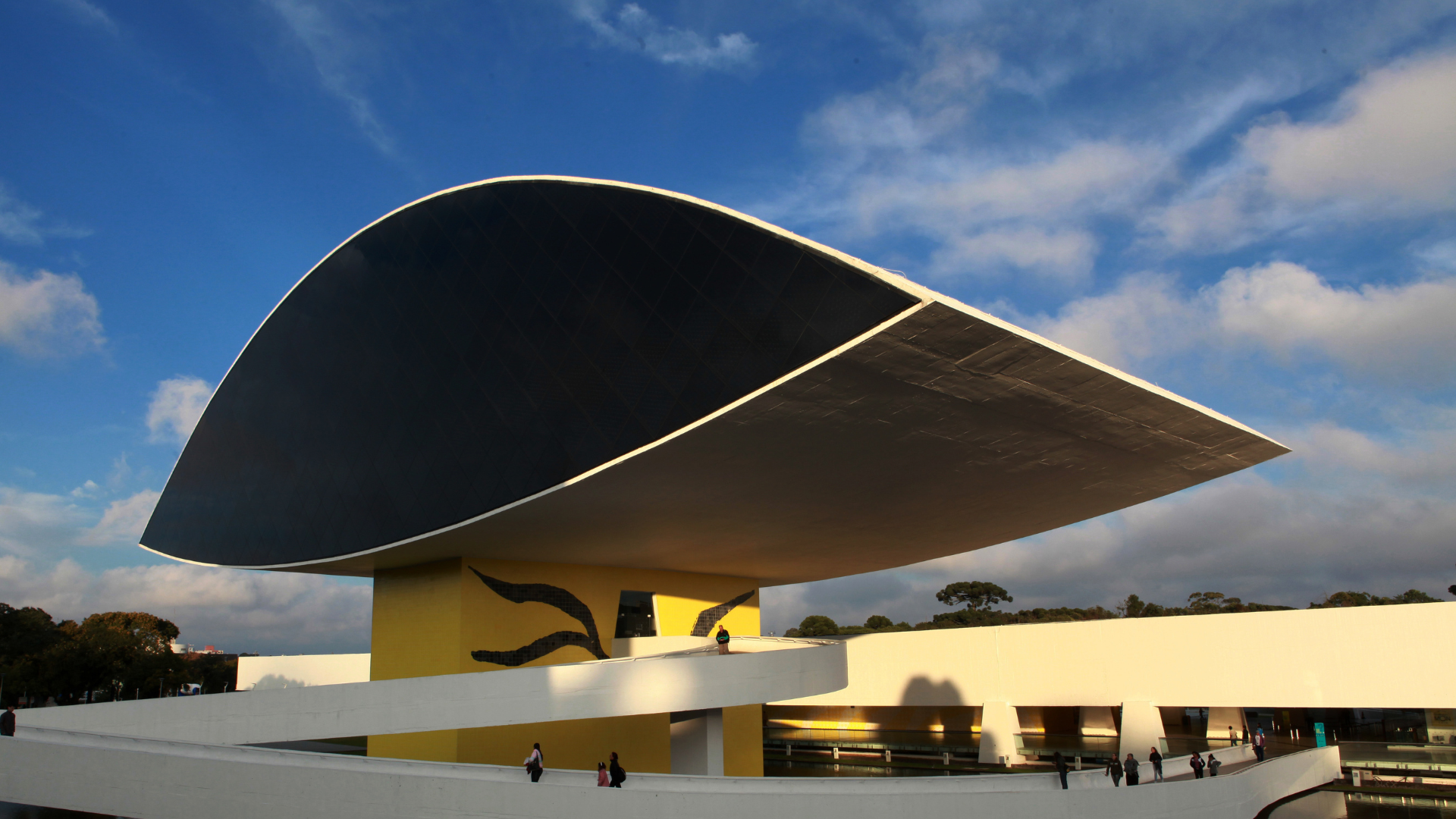 Museu Oscar Niemeyer. Foto: Cesar Brustolin/SMCS.