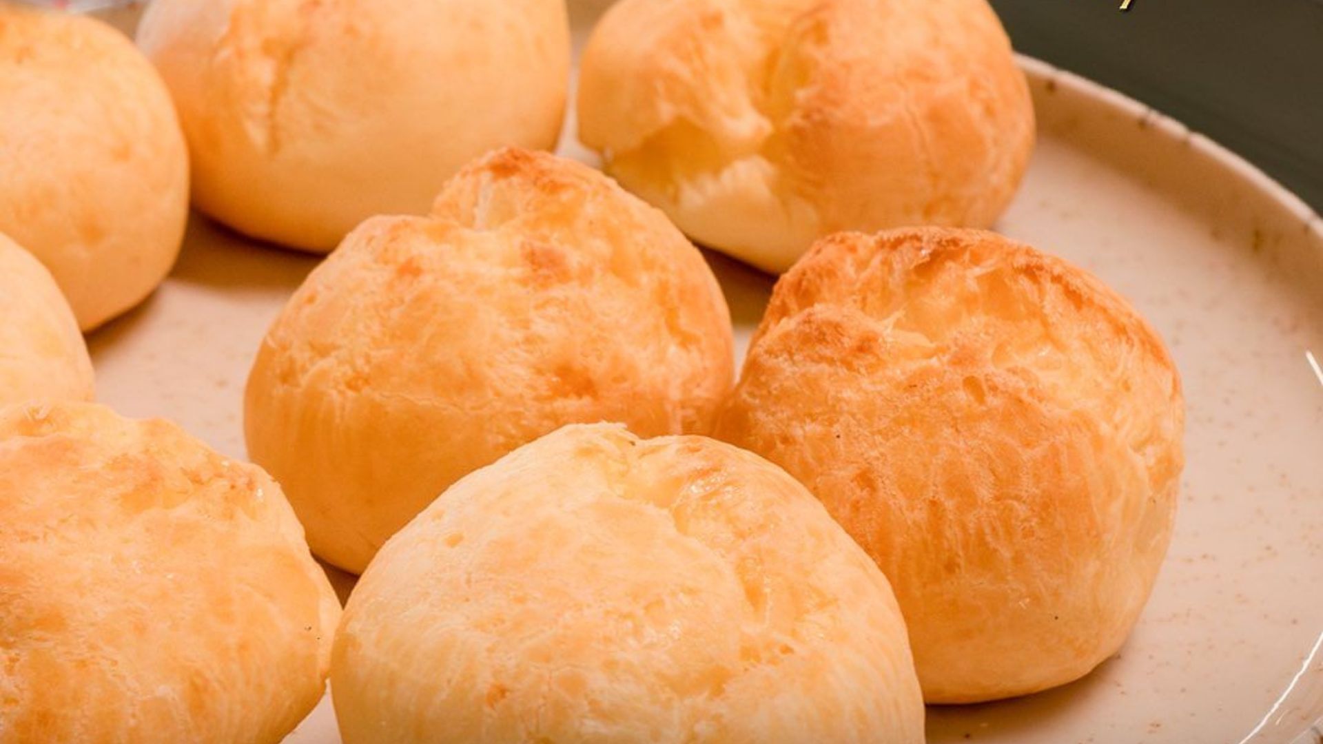 Pão de Queijo da Requinte. Foto: Reprodução Instagram.