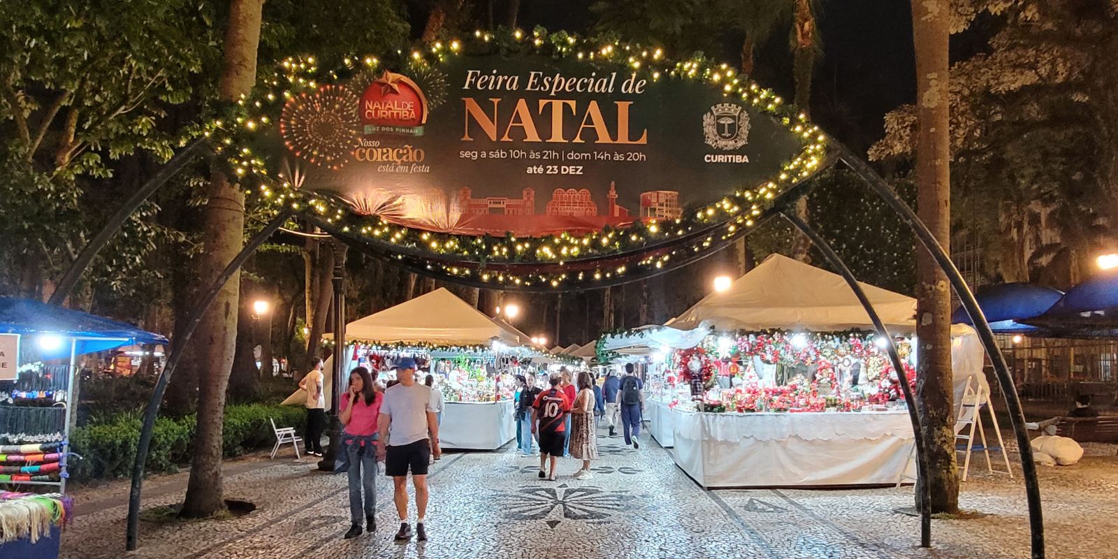 Feira de Natal Praça Osório 2024. Foto: Brunow Camman/Curitiba Cult.