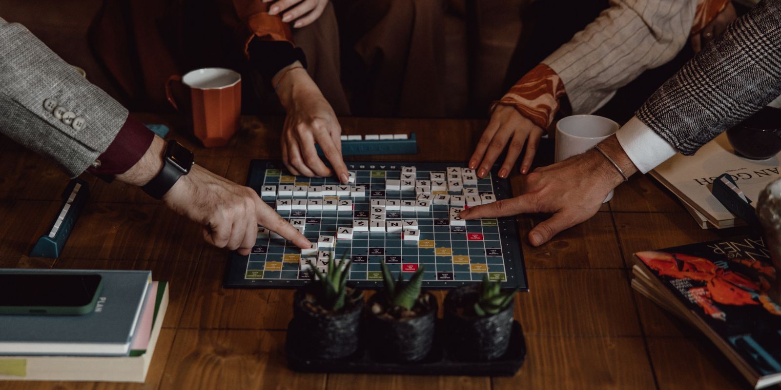 Jogos de tabuleiro. Foto: Canva.