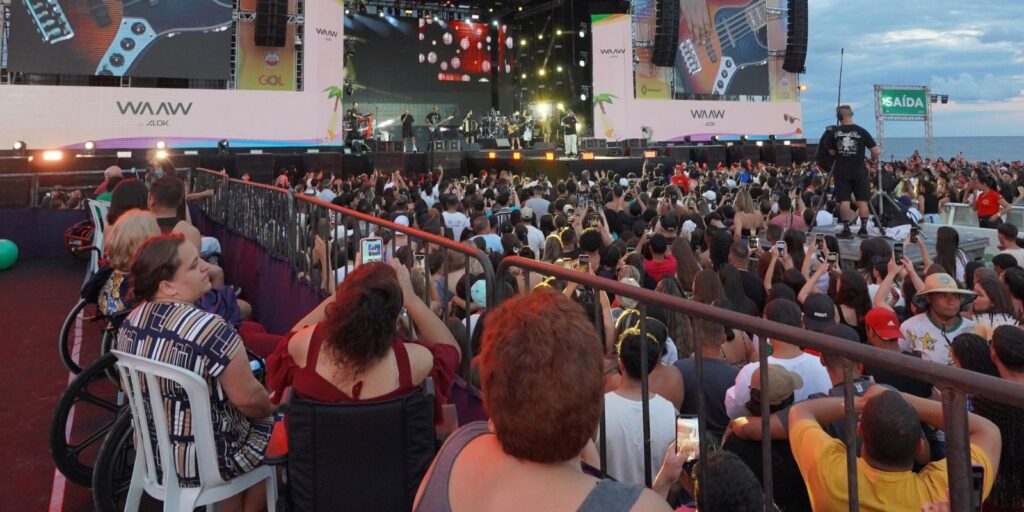 Área PCD na arena de shows do Verão Maior Paraná. Foto: Leonardo Sguarezi/SEPL.