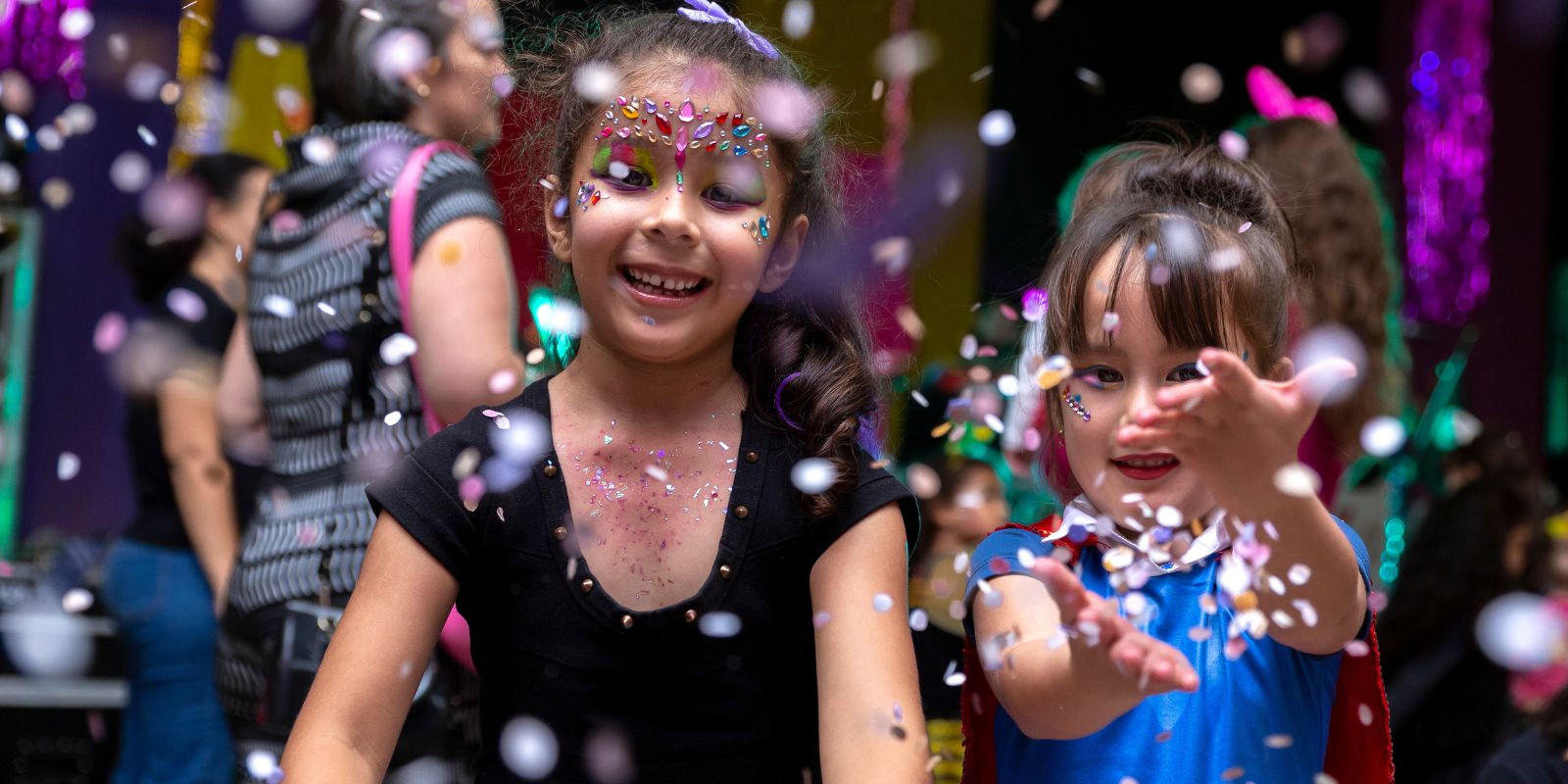 Carnaval Shoppnig Ventura. Foto: Tiago Kanno e Marcel Rodrigues.