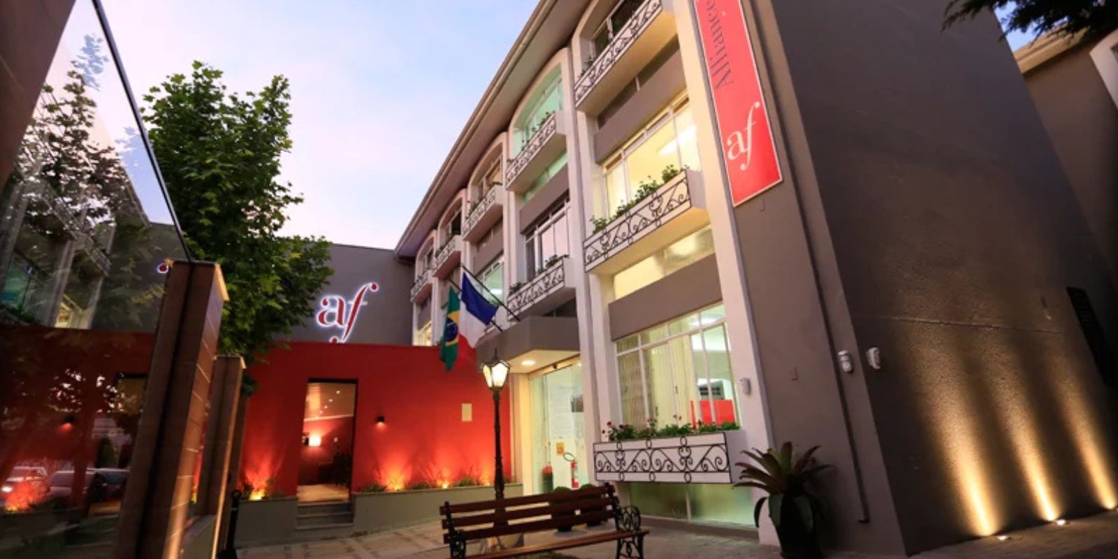 Aliança Francesa de Curitiba. Foto: Reprodução Redes Sociais.