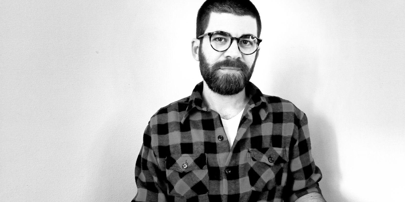 Dan Porto autor de Transtexto. Foto: Divulgação.