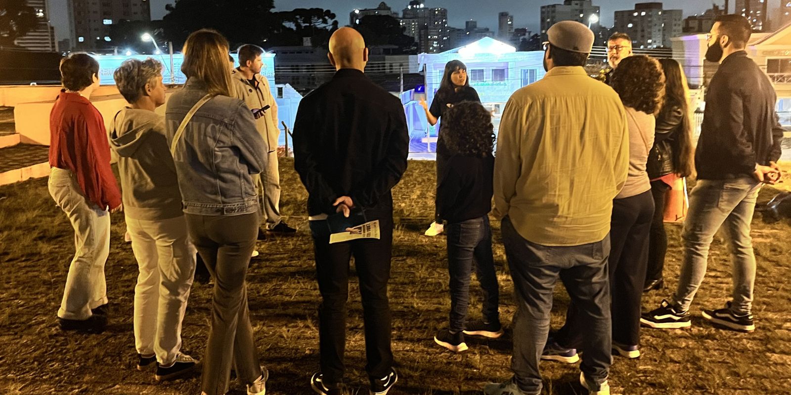 Tour Curitiba Sombria. Foto: Carol Krueger/Divulgação.