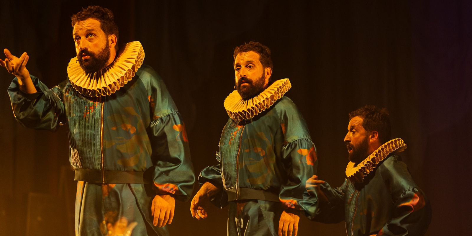 Gregório Duvivier em O Céu da Língua no Festival de Curitiba. Foto: Lina Sumizono.