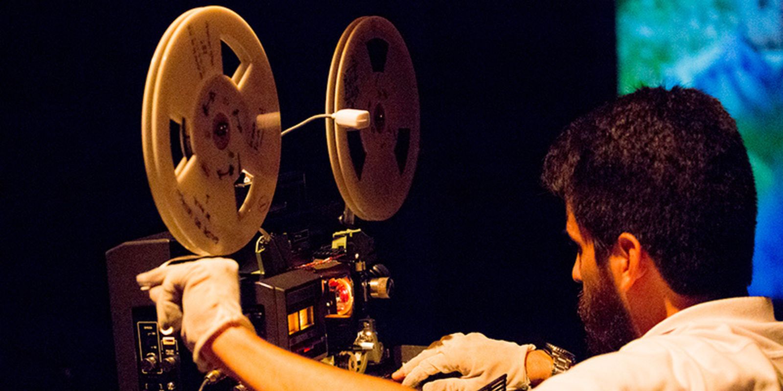 Oficina de cinema Super 8. Foto: Divulgação.