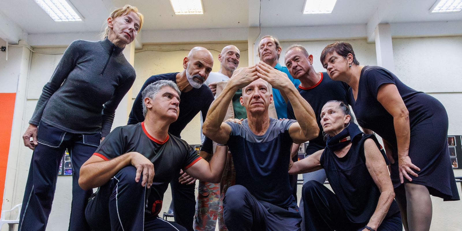 Espetáculo Gregor da G2 Cia de Dança do Teatro Guaíra. Foto: Vitor Dias.