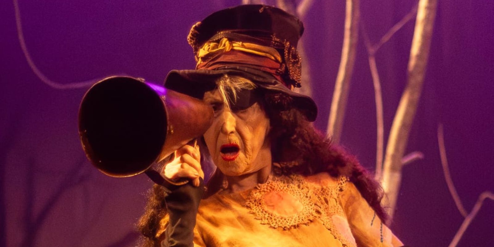 Regina Vogue em Desmonte. Foto: Chico Nogueira.