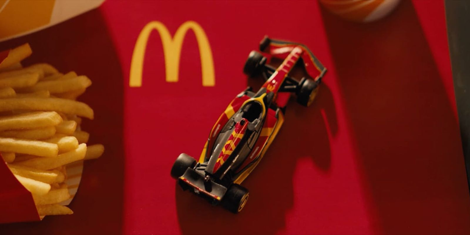 Miniatura F1 o filme no McDonald's. Foto: Divulgação.