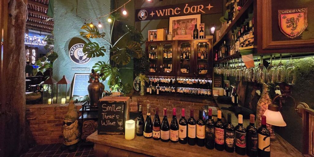Wine Bar do Sheridan's Irish Pub. Foto: Leo Karan.