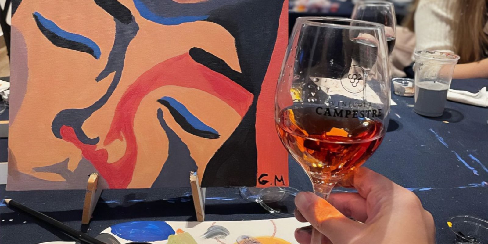 Vinho e Tinta. Foto: reprodução Facebook.