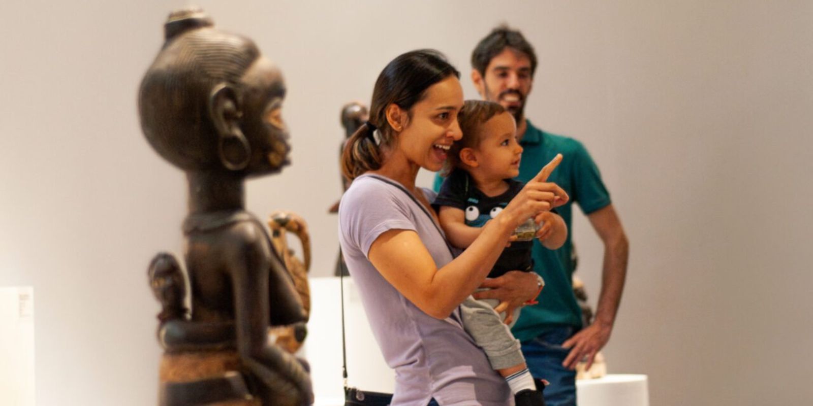 Oficina para bebês no MON. Foto: Jaqueline Prado.