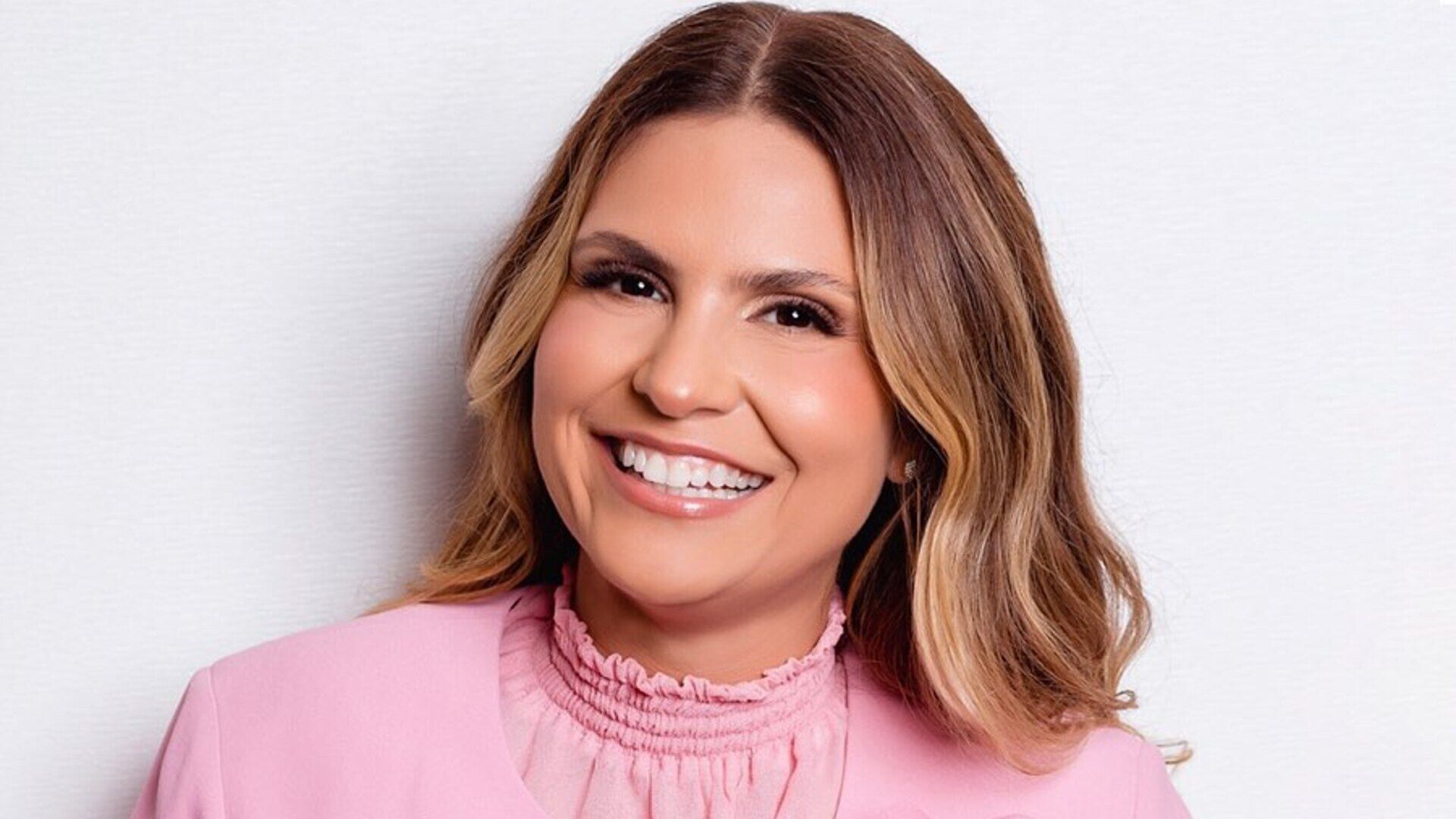 Aline Barros se apresenta no Aviva. Foto: @marciofariasfoto