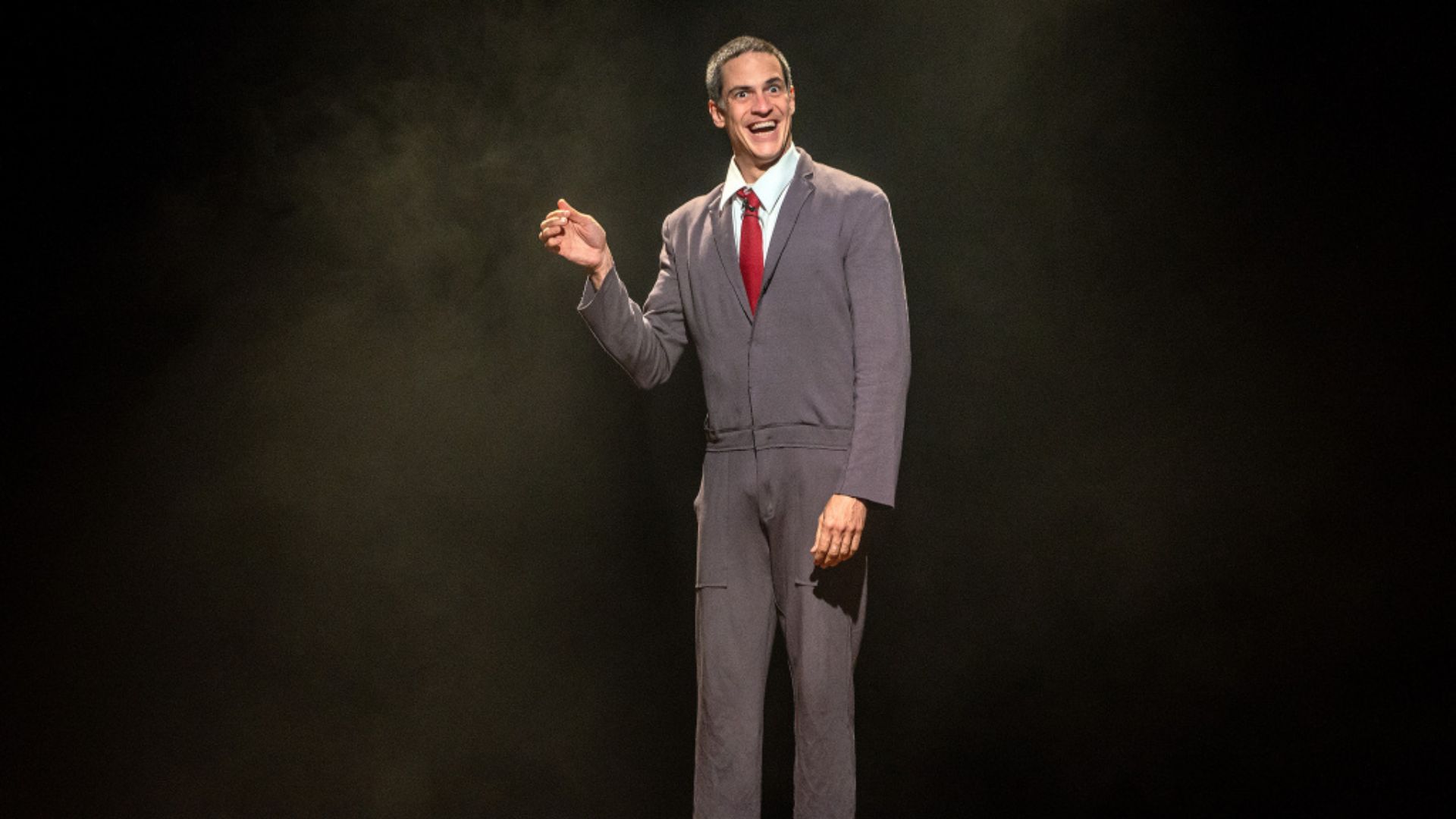 Mateus Solano apresenta "O Figurante" em Curitiba. Foto: Divulgação