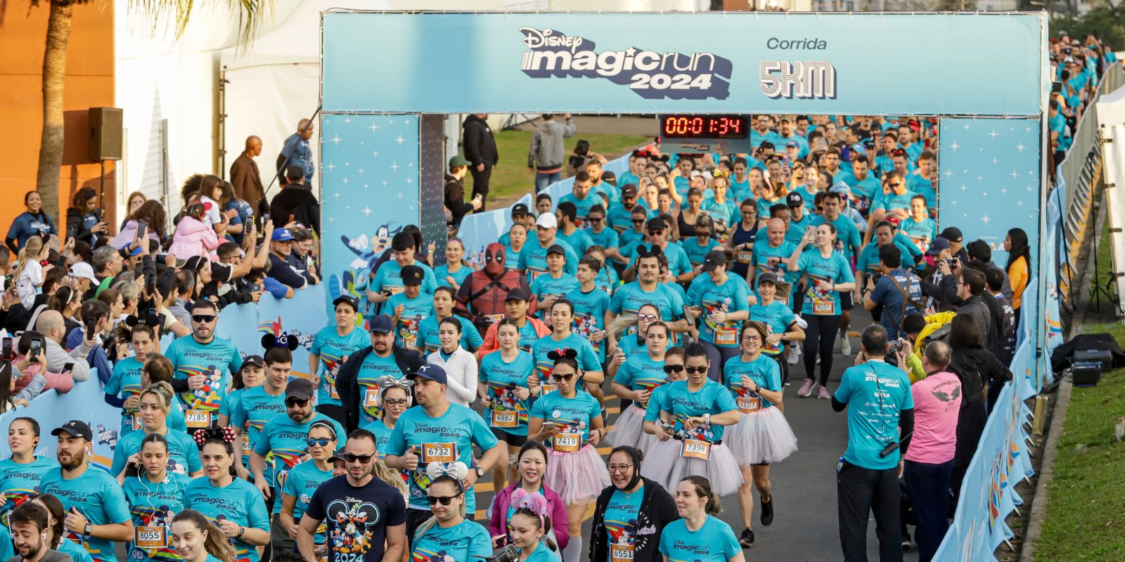 Disney Magic Run em Curitiba. Foto: Roberto Dziura Jr./AEN.