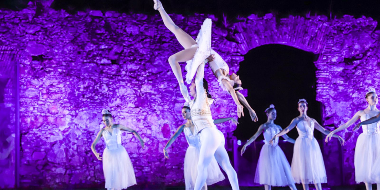 Espetáculo Quebra-Nozes em Curitiba. Foto: Hully Paiva/SMCS.