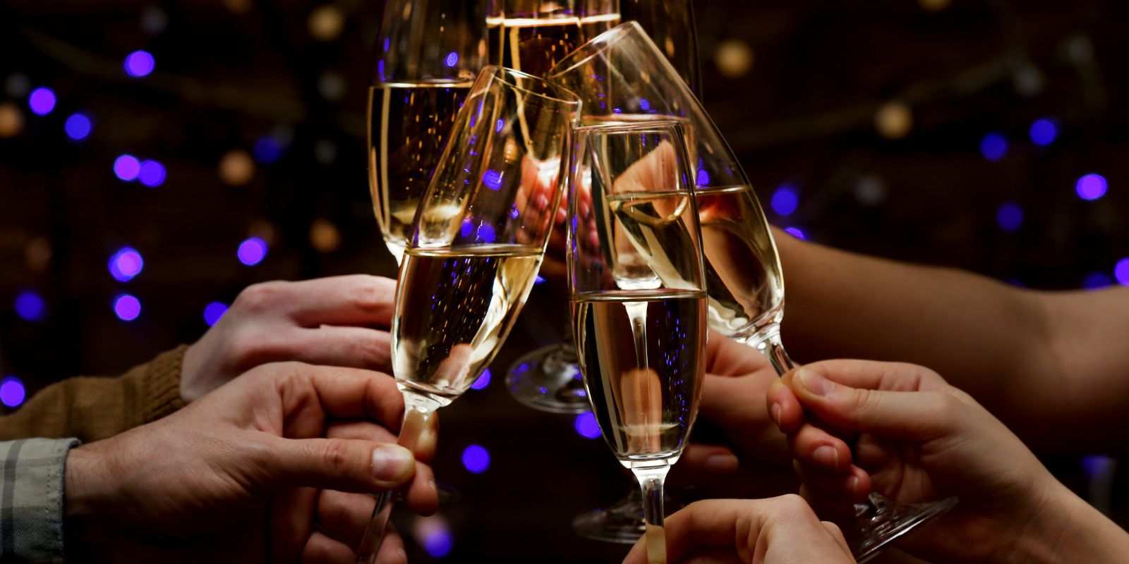 Festas para curtir após a ceia de Natal em Curitiba. Foto: reprodução Canva.