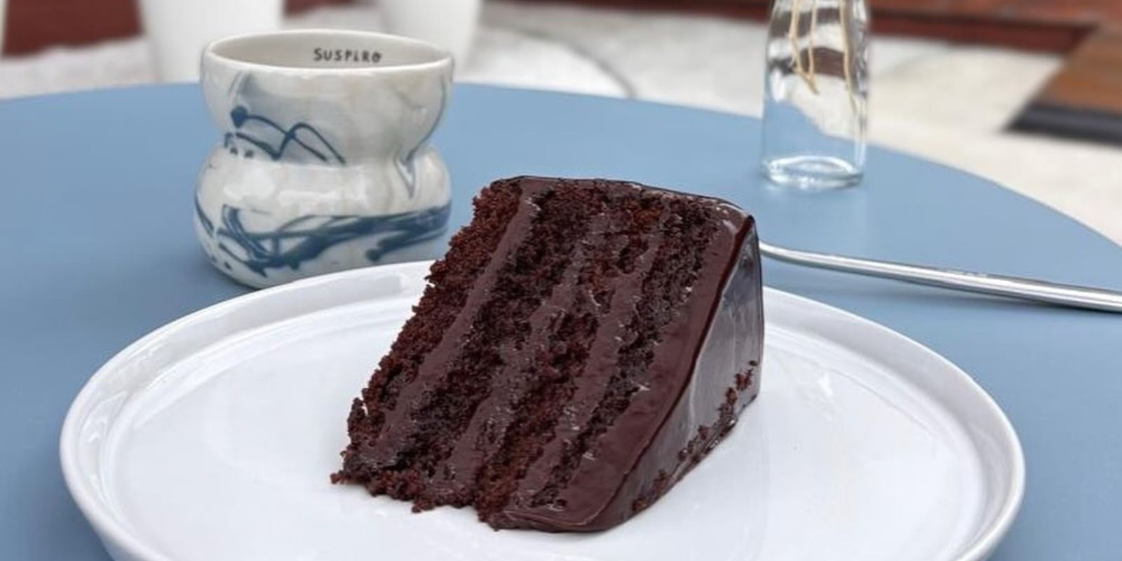 Bolo de Chocolate da Suspiro. Foto: reprodução Instagram.