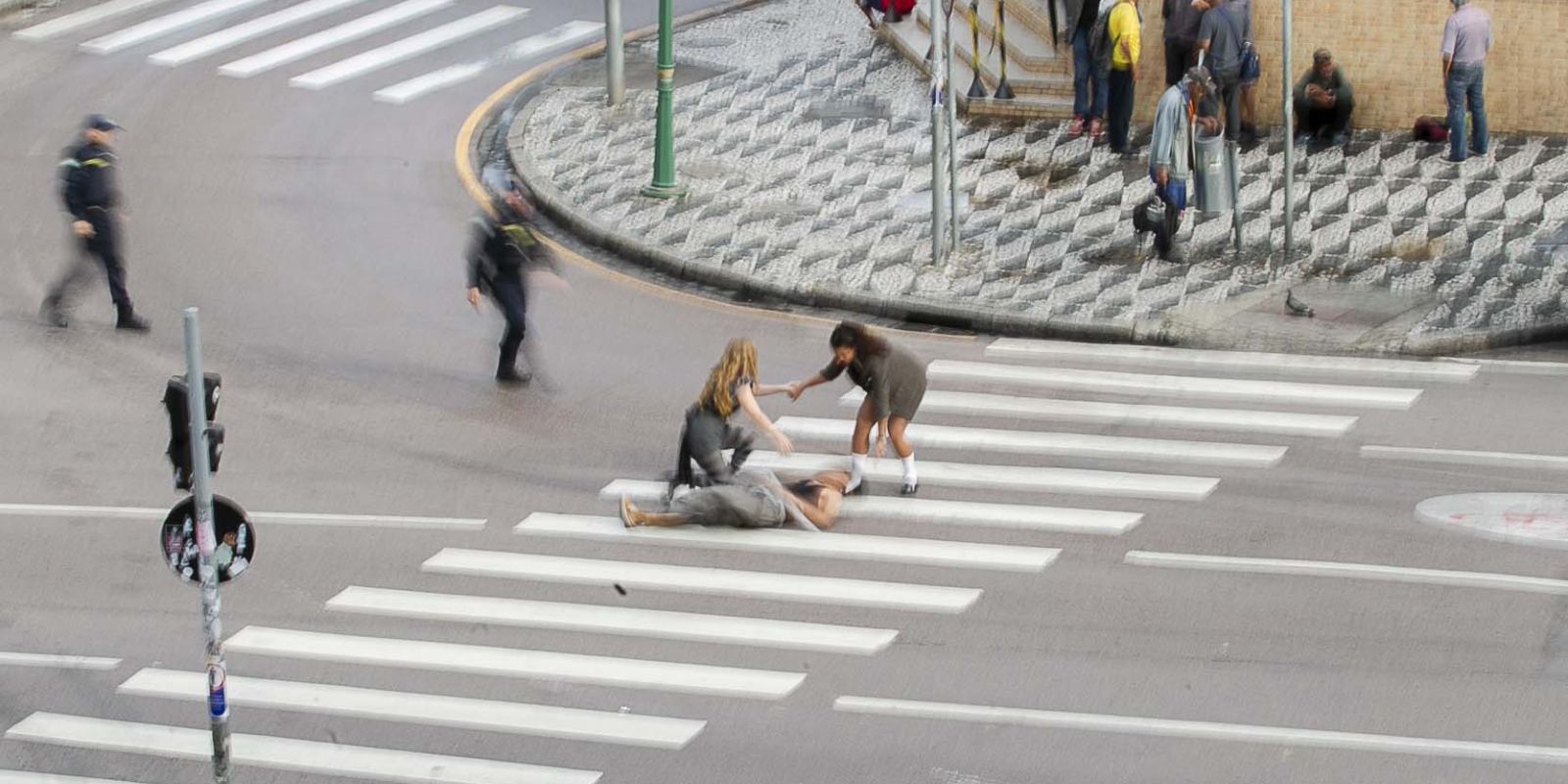 Beijo e Asfalto ou o Fato é. Foto: Lina Sumizono.