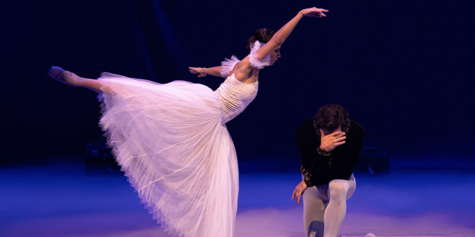 Ballet Giselle tem apresentações no Teatro Guaíra nos dias 15 e 17 de abril. Foto: Vitor Dias.