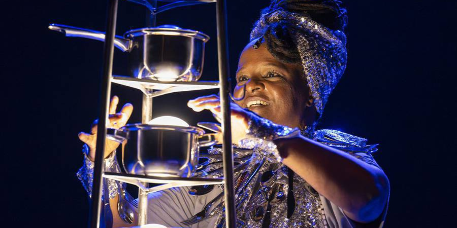 Peça Deixa Comigo no Festival de Curitiba. Foto: reprodução.