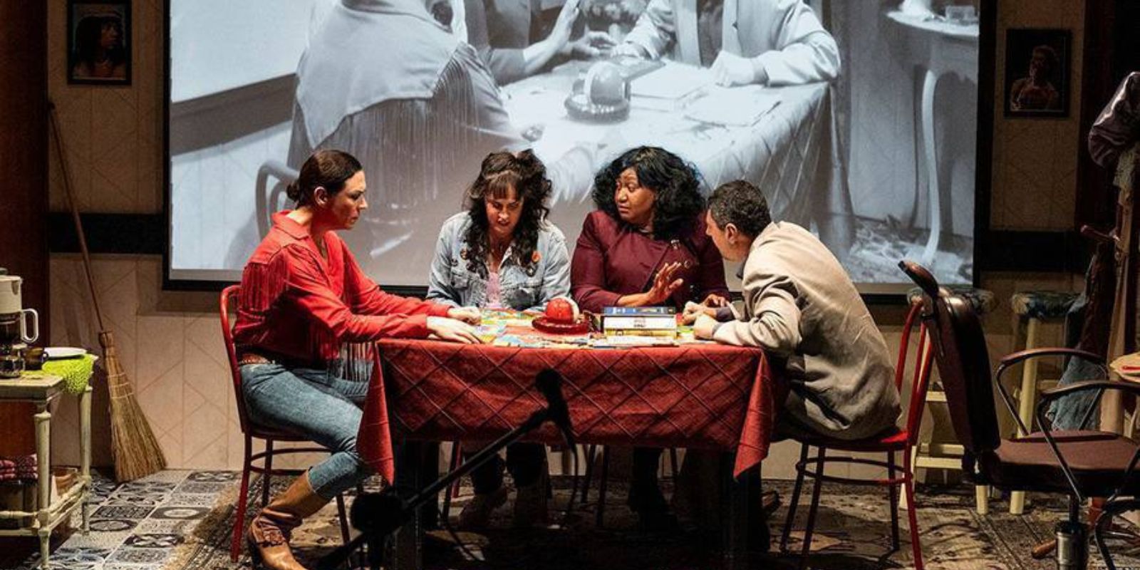 REPARAÇÃO. Foto: reprodução Festival de Curitiba.