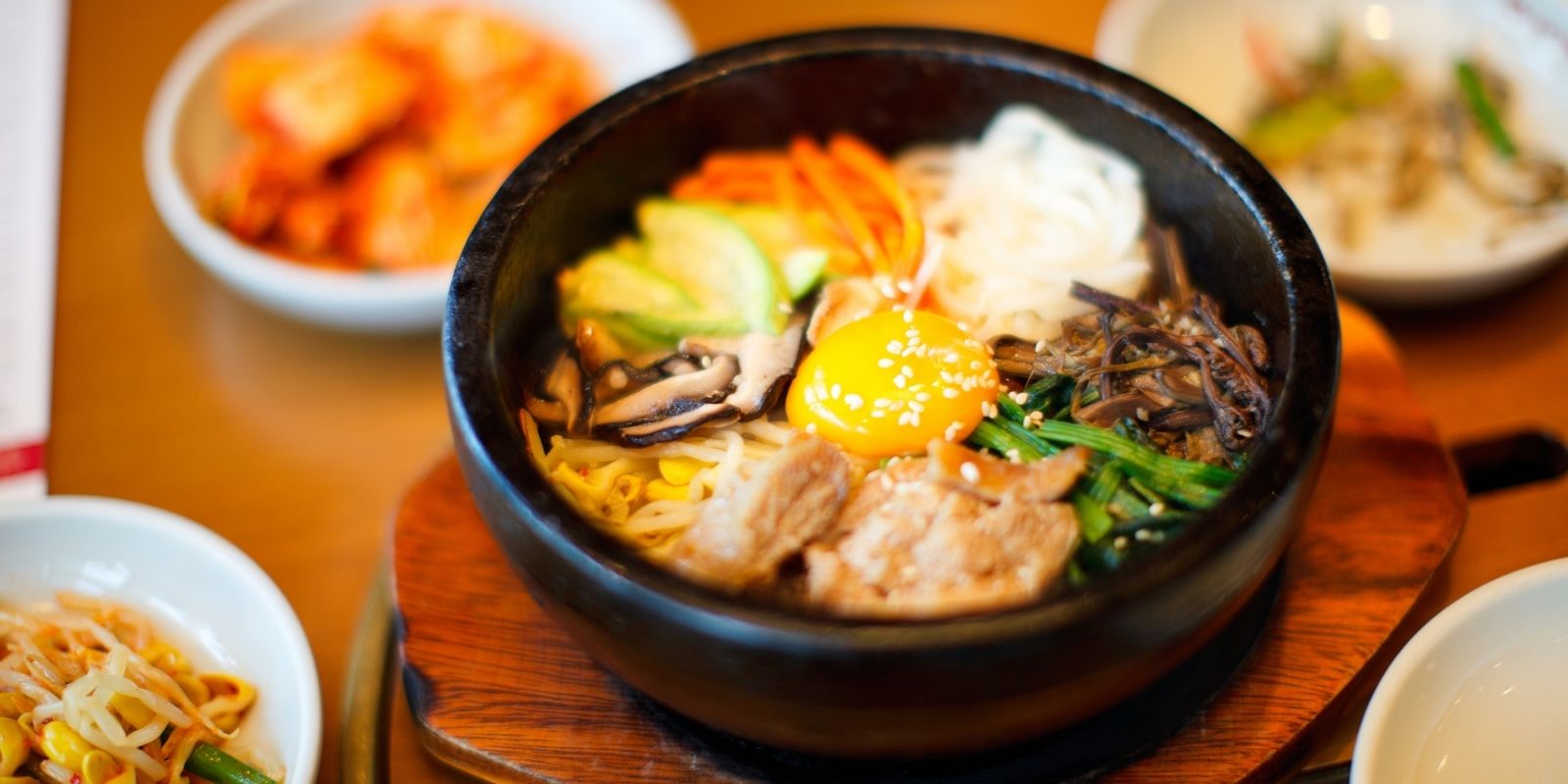 Comida coreana. Foto: reprodução Canva.