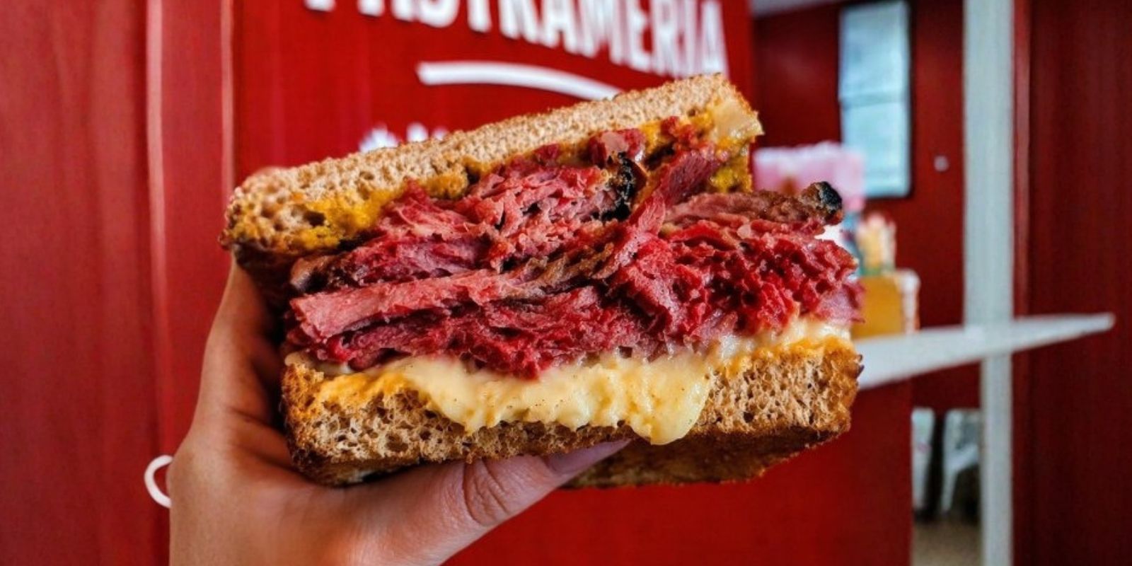 Pastrami do Pastrameria Delicatessen. Foto: reprodução Instagram.