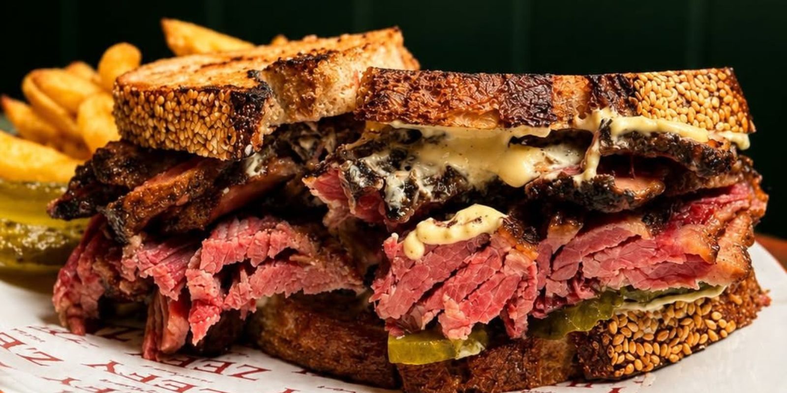Pastrami do Zefy Diner. Foto: reprodução Instagram.