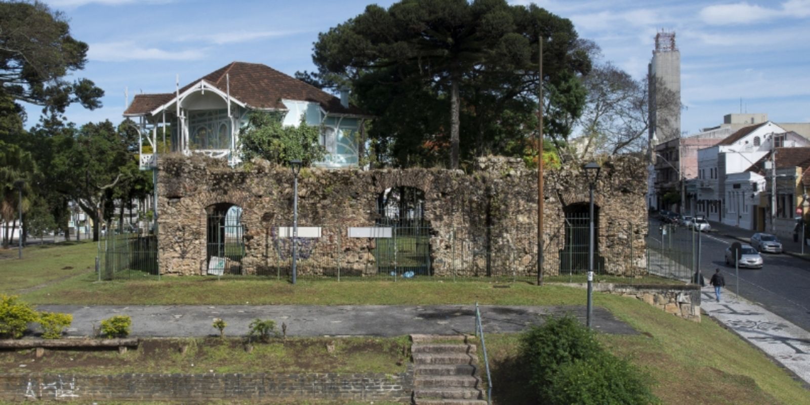 Cinema ao ar livre nas Ruínas de São Francisco