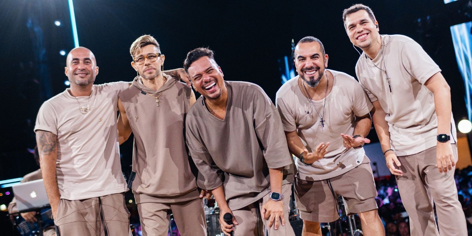 Roda de samba com Sorriso Maroto