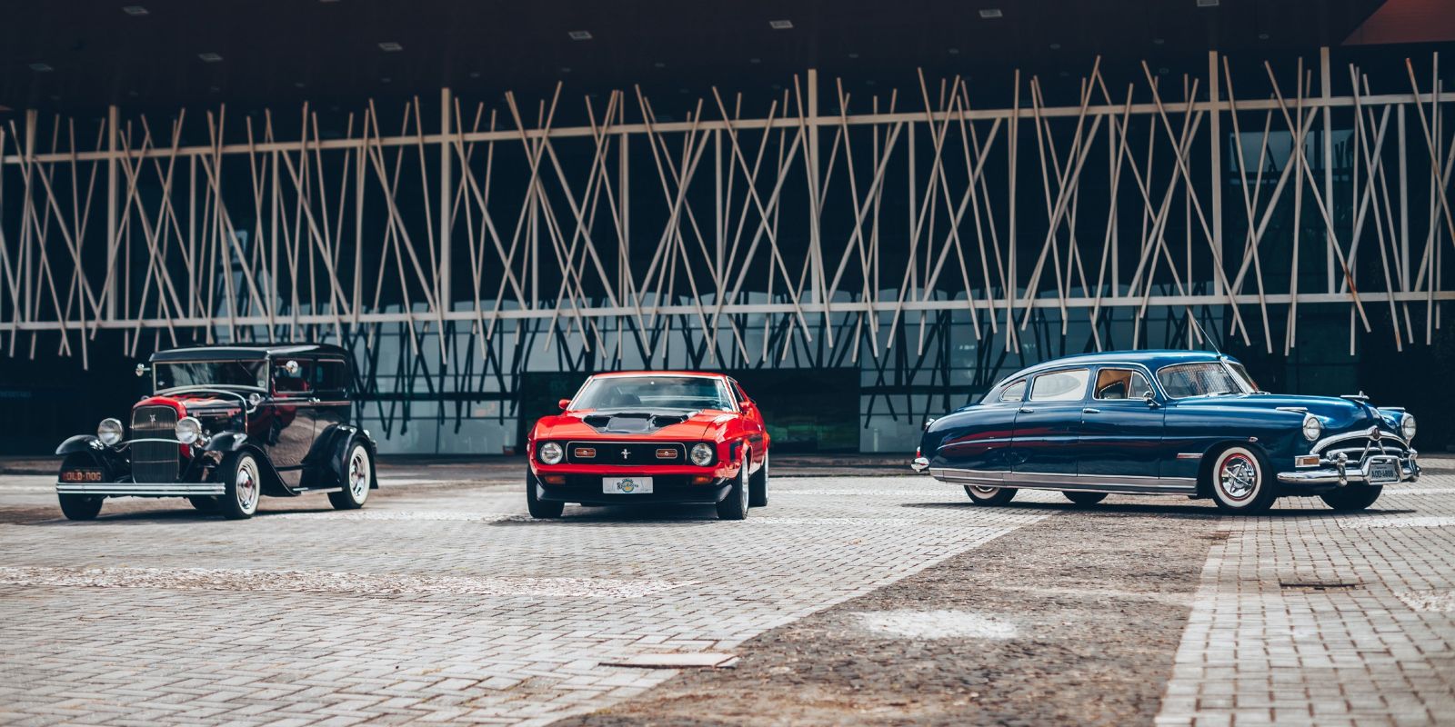 Raridades e carros clássicos no Parque Barigui