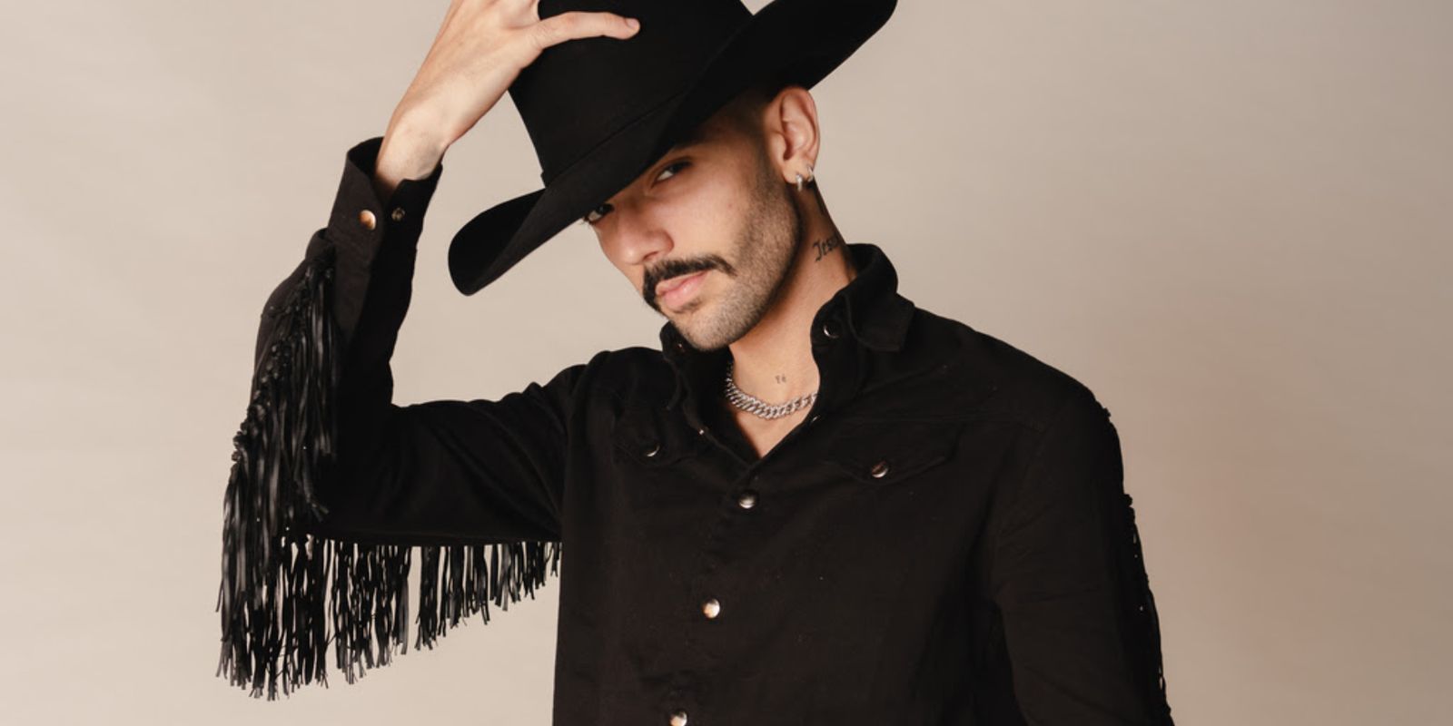 Luan Pereira traz sucessos do agronejo